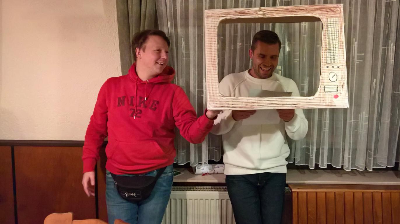 Gerdi und Patrick bei den Weihnachts-News